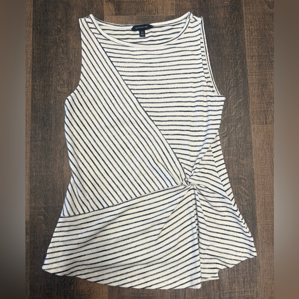 Banana Republic Black and White Striped Twist Sleeveless Blouse Size XS
